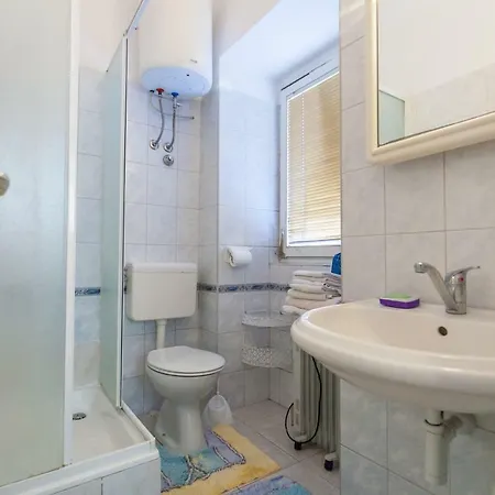Apartment A4, Private Terrace Wi-fi *