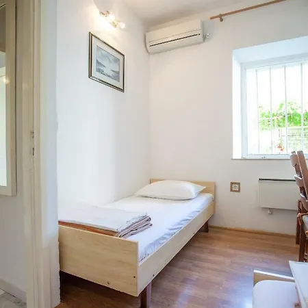 A4, Private Terrace Wi-fi Apartman Split
